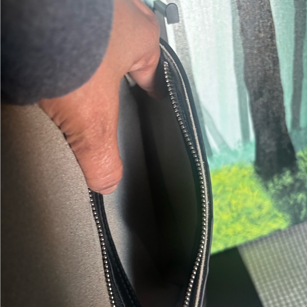 PATENT LEATHER SHOULDER BAG. - Picture 6 of 6